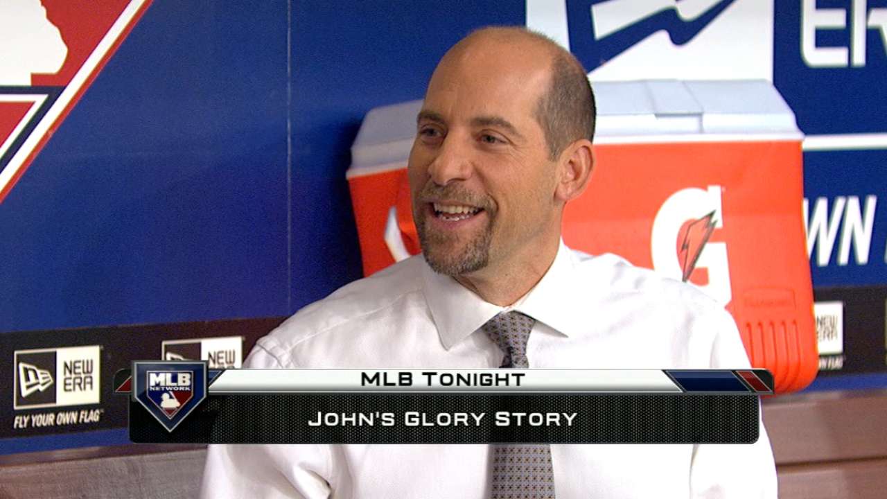 Smoltz recalls bellhop joke he played on teammates