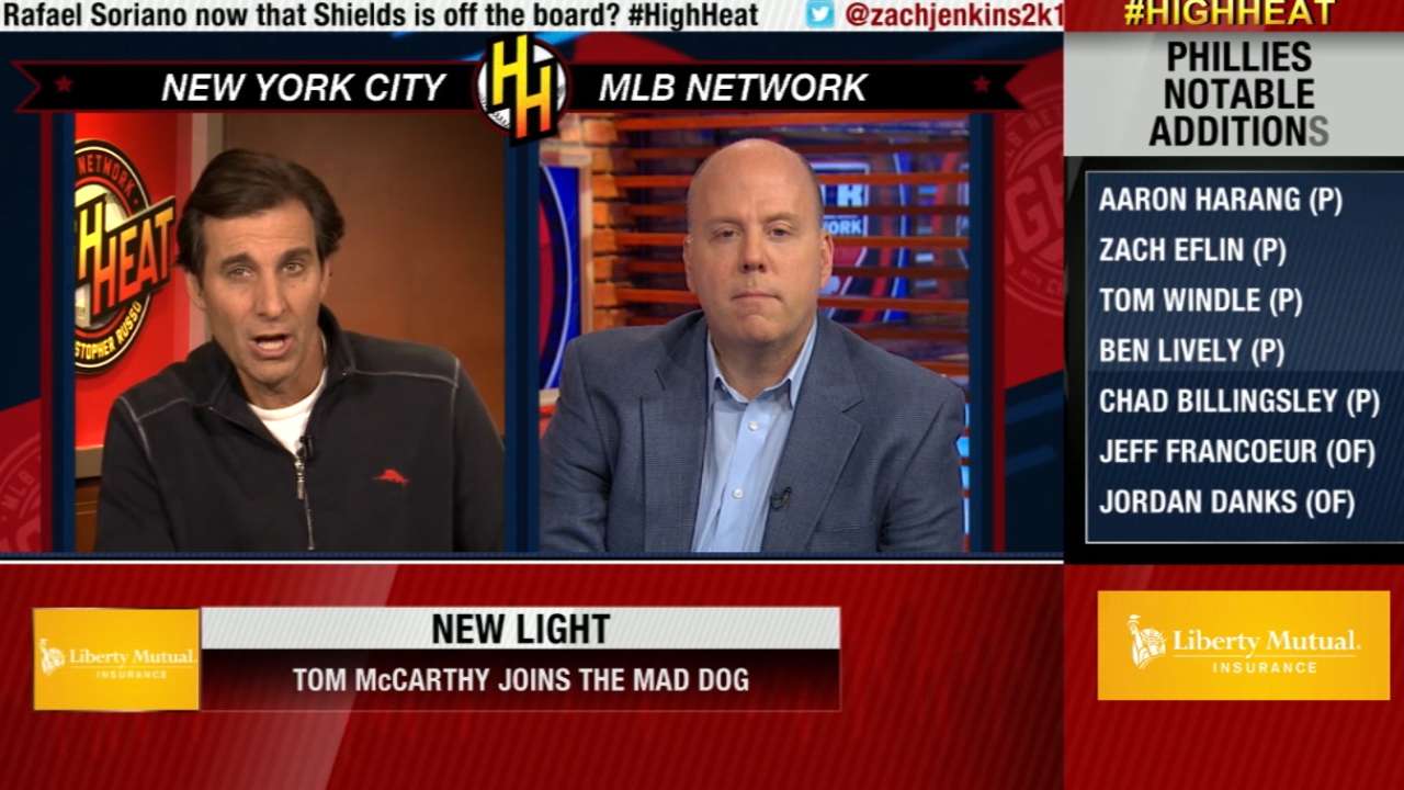 Amaro, Sandberg: Papelbon is 2015 closer