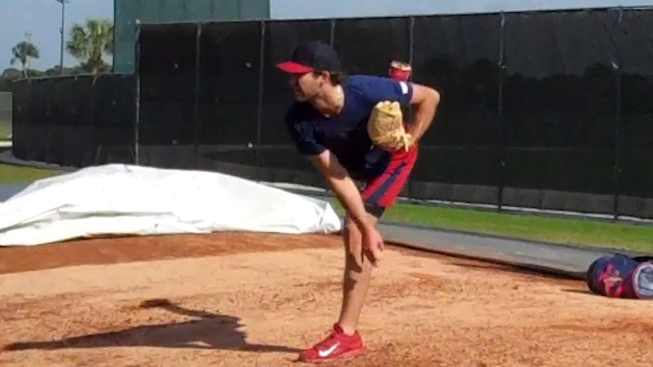 Wacha's early 'pen session draws interest from Cards