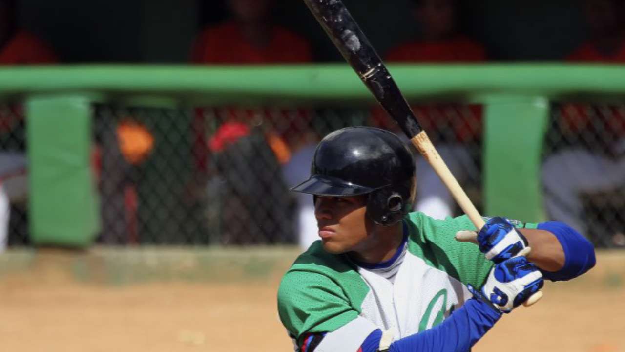Moncada reportedly has second workout with Yanks