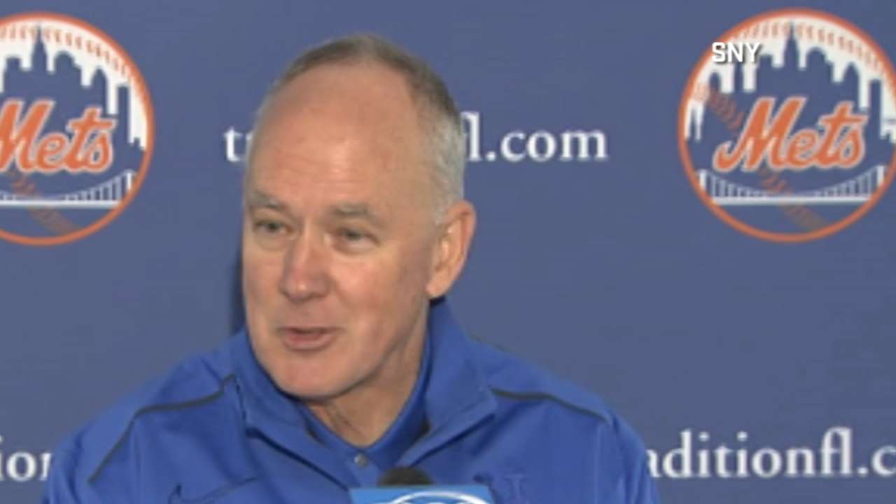 Alderson reprises lofty expectations for 2015 Mets