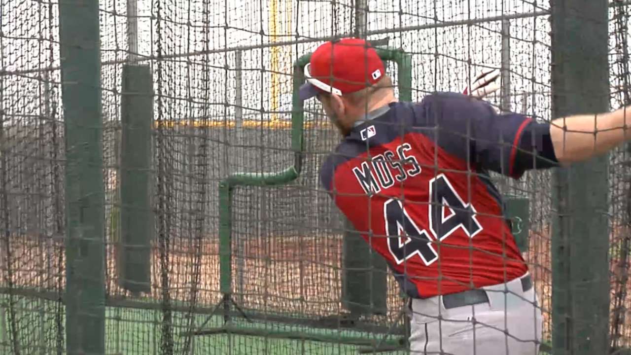 Moss ahead of schedule in recovery from hip surgery