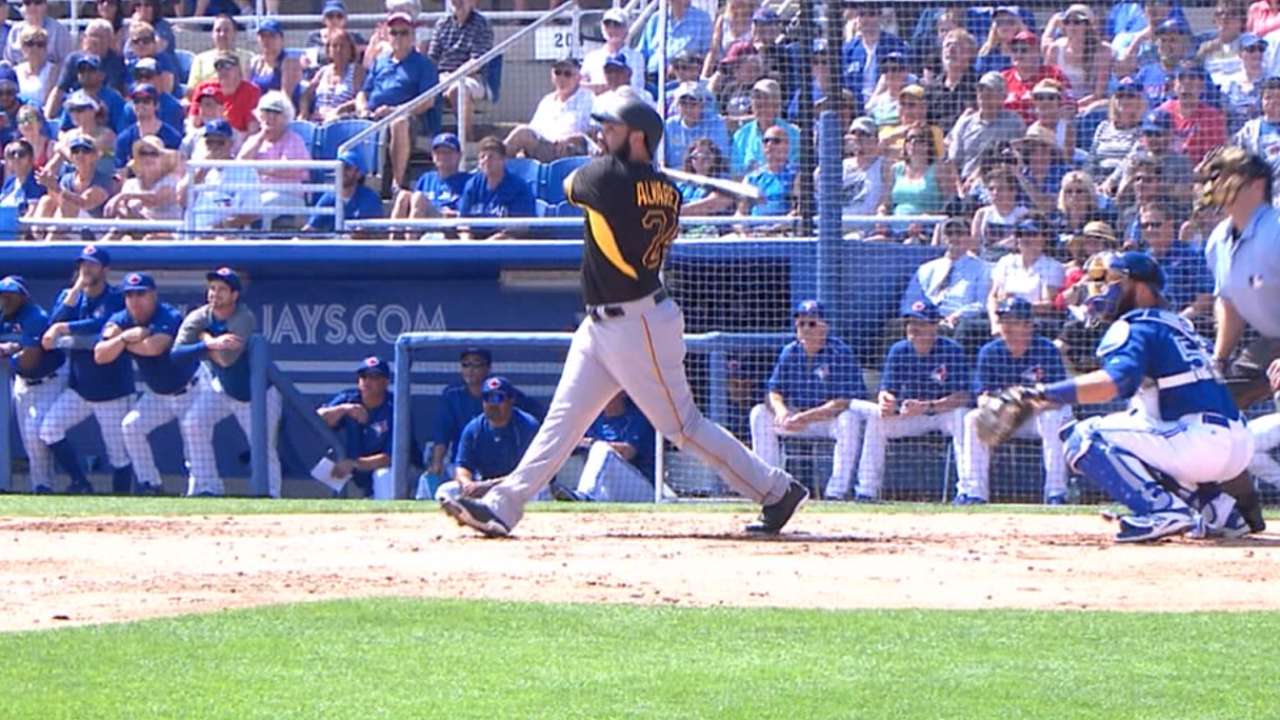 Walker: Alvarez 'what you want in a teammate'