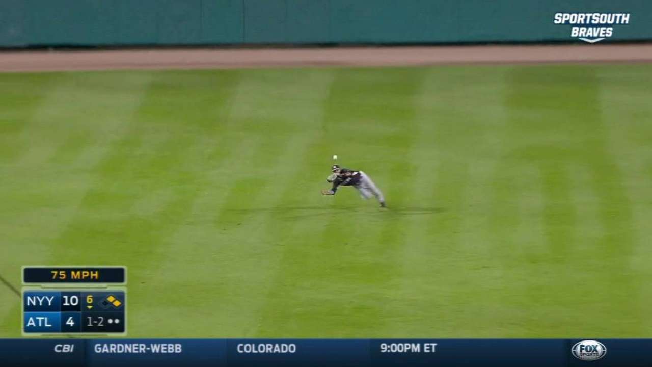 Yankees promote CF Williams from Triple-A