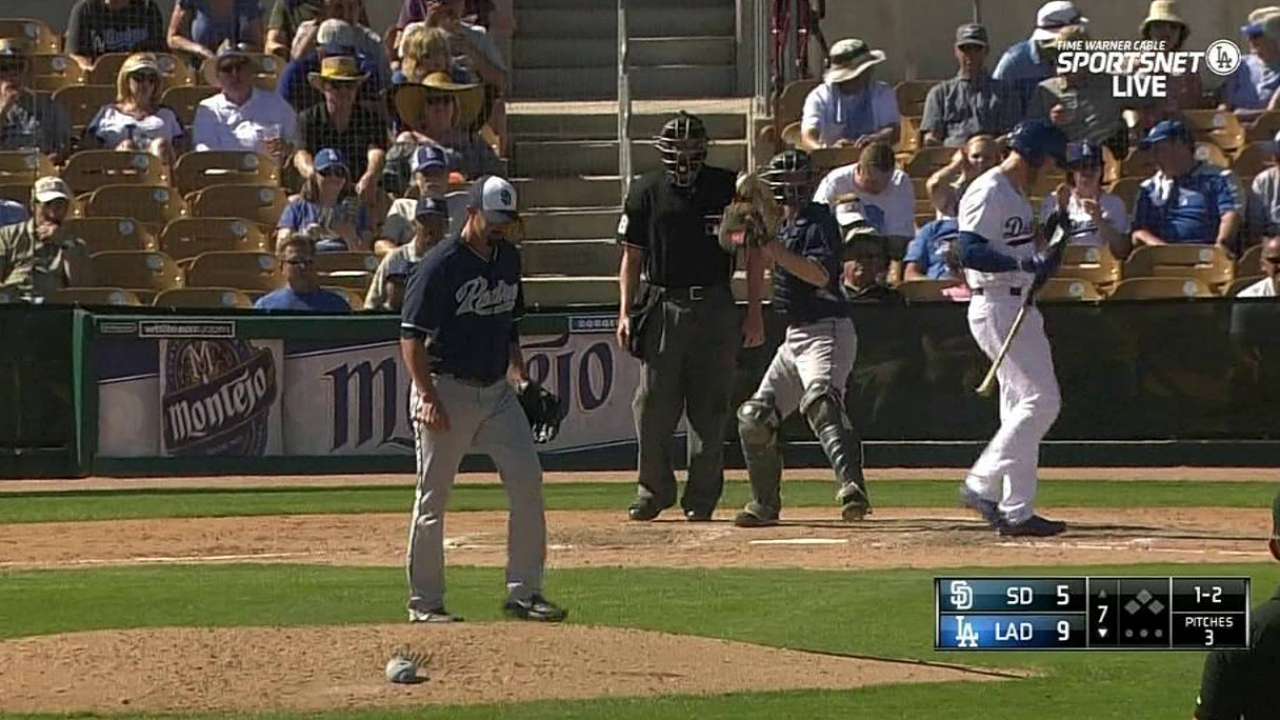 Vincent strikes out Hazelbaker