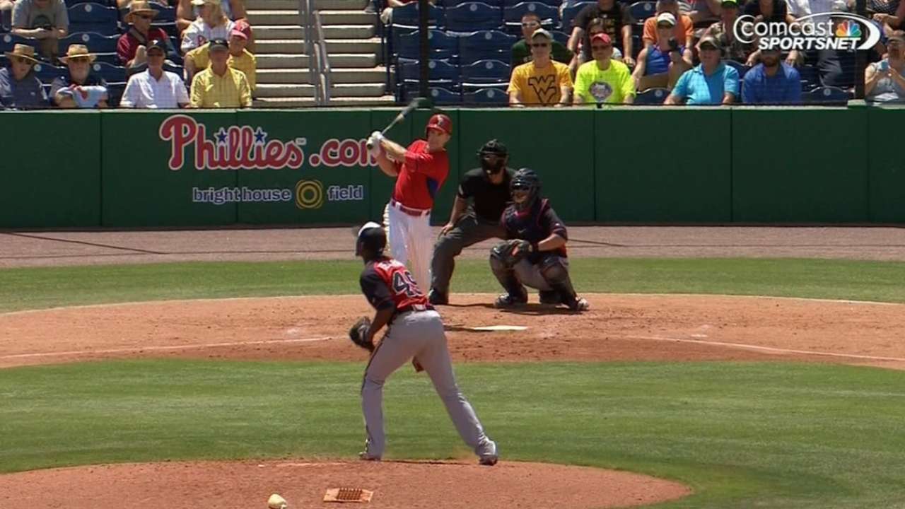 Utley launches two in four-homer game for Phils