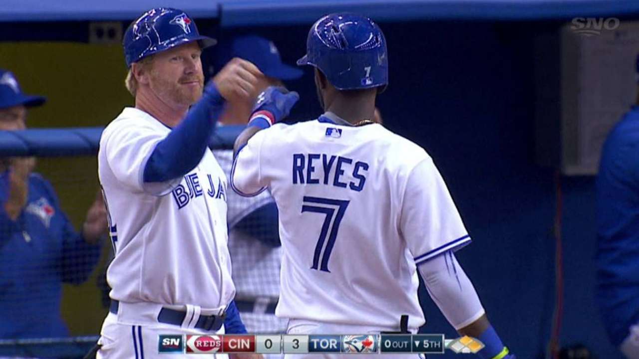 Reyes' RBI single