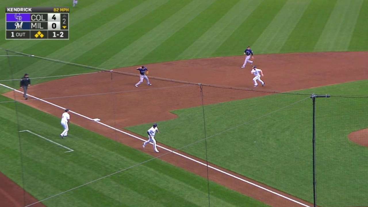 Kendrick escapes the jam