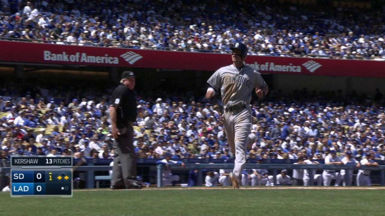 Kemp's RBI single