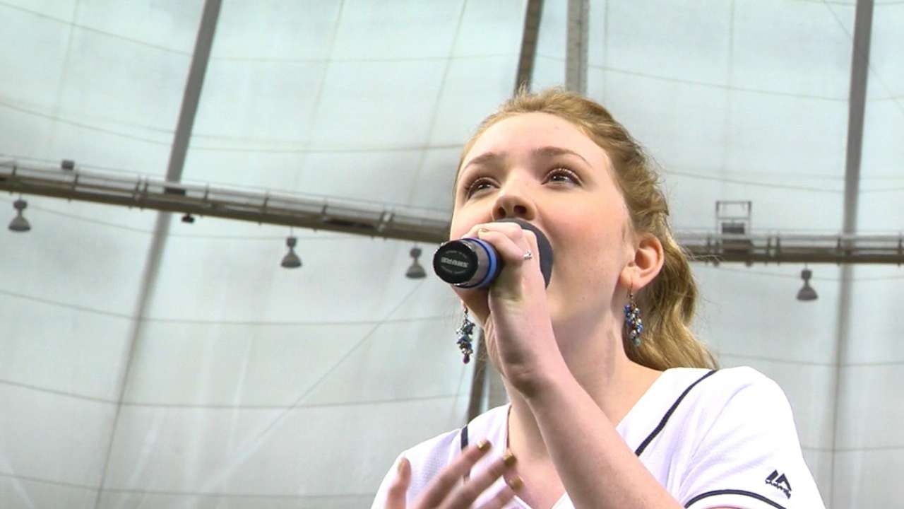 Zuehlsdorff sings anthem