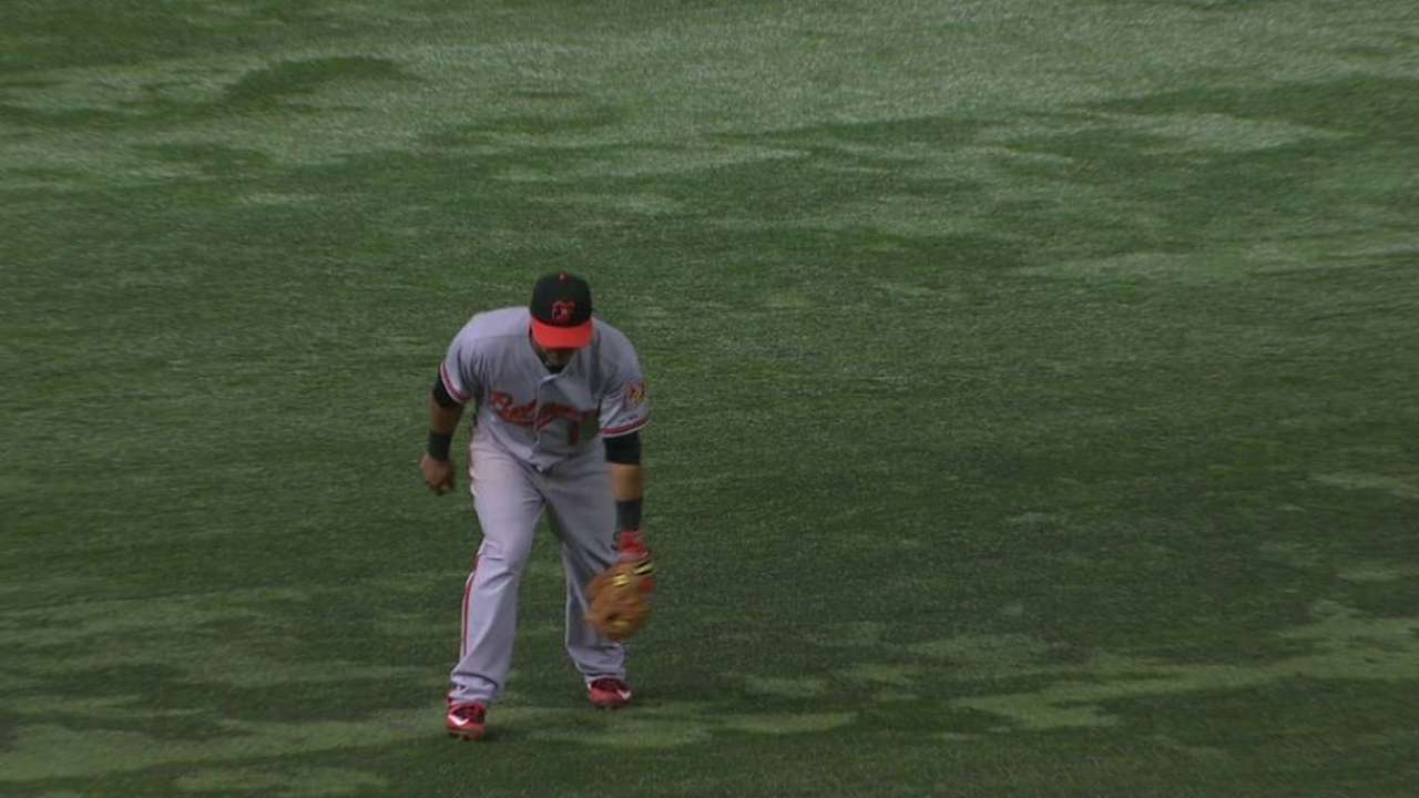 Gausman escapes jam