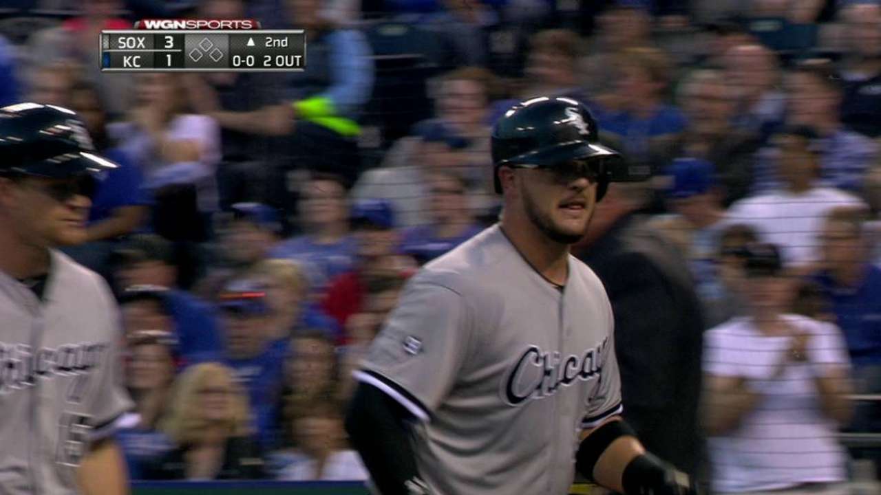 Flowers' three-run homer