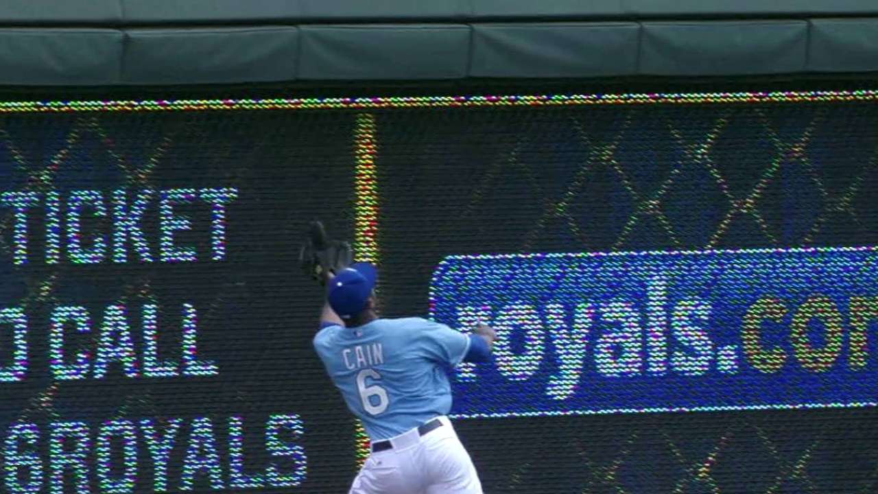 Cain's amazing running catch