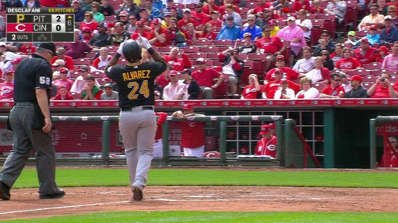 Piratas caen ante Rojos con el error de Polanco
