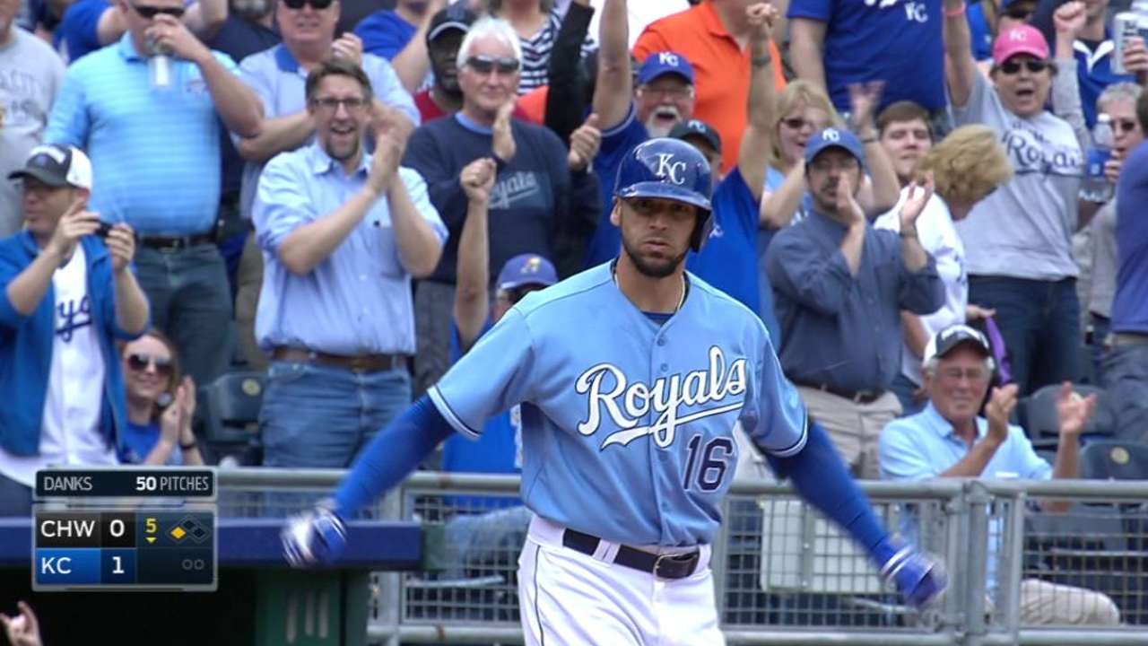 In Major League debut, Orlando triples for first hit
