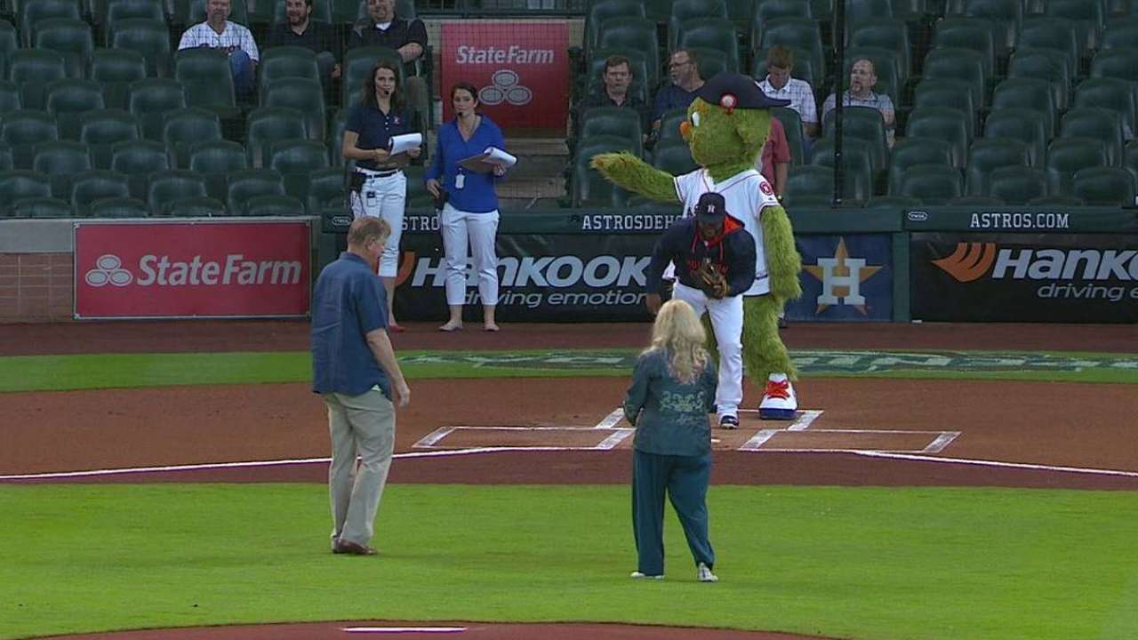 Hofheinz throws first pitch