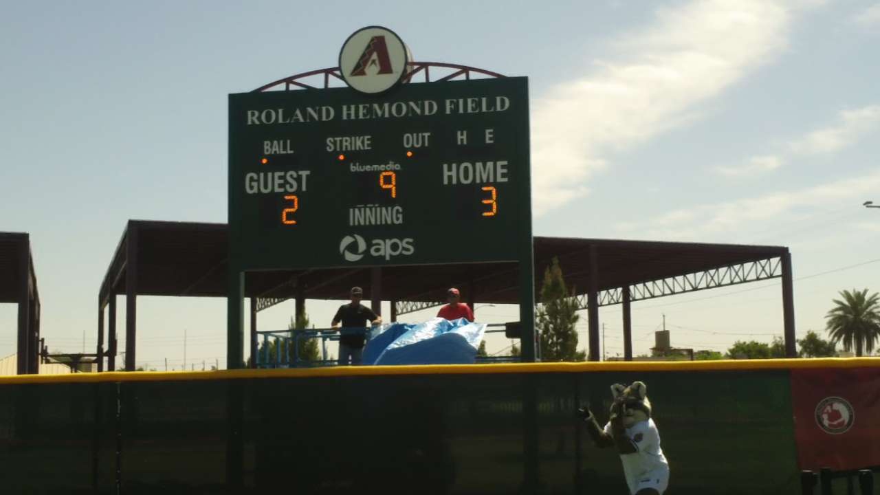 D-backs honor legend Hemond with new youth field