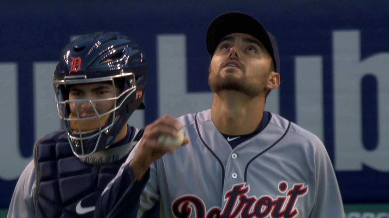 Soria seals the win