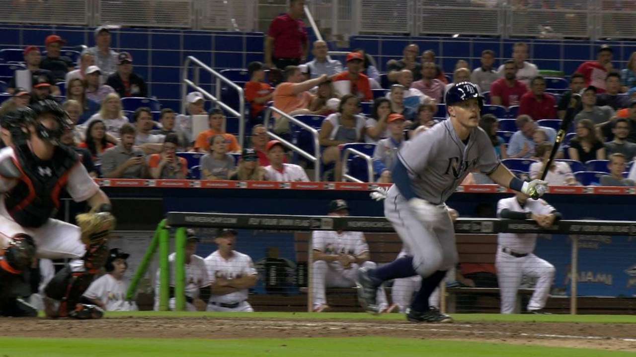 Guyer's 9th-inning double