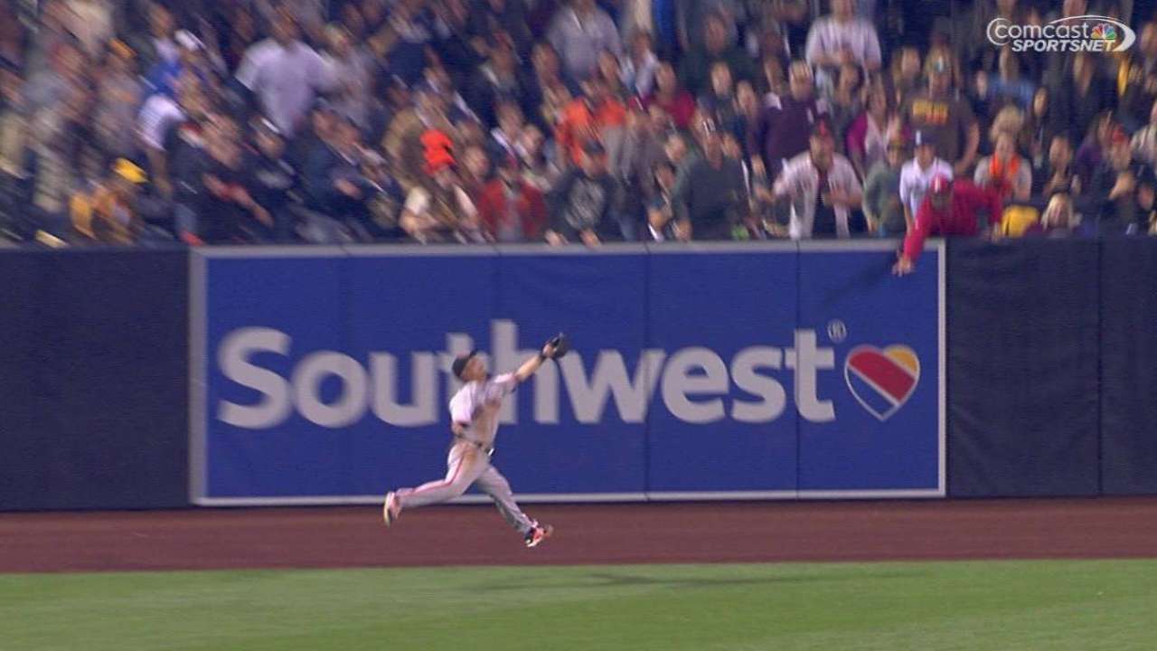 Aoki's running catch