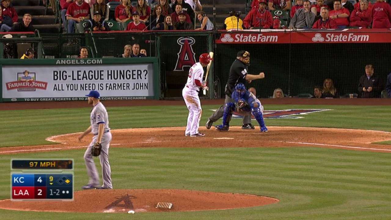 Davis earns the save