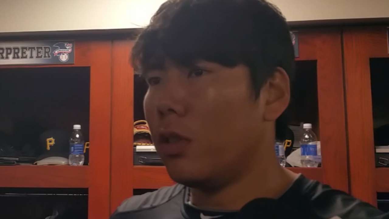 Kang makes historic start at shortstop for Pirates