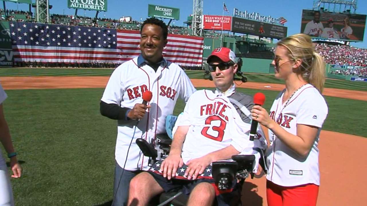 Frates signs contract with Sox