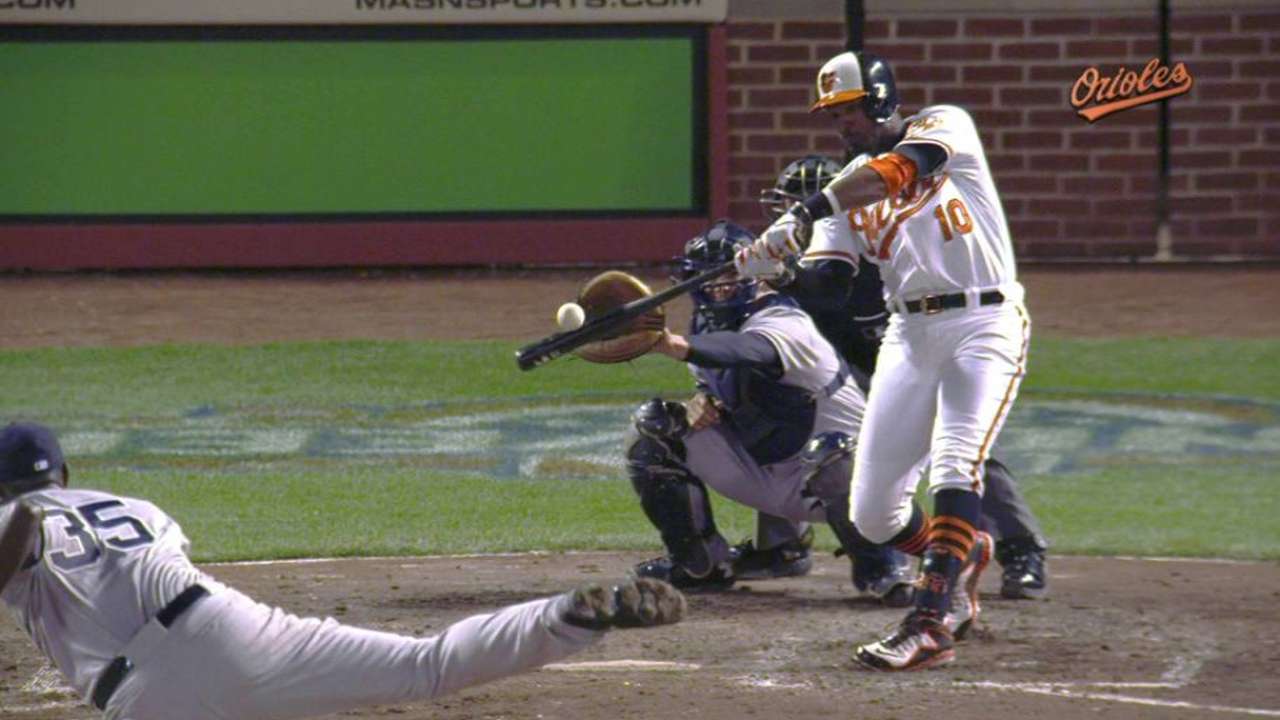 Jones' two-run homer