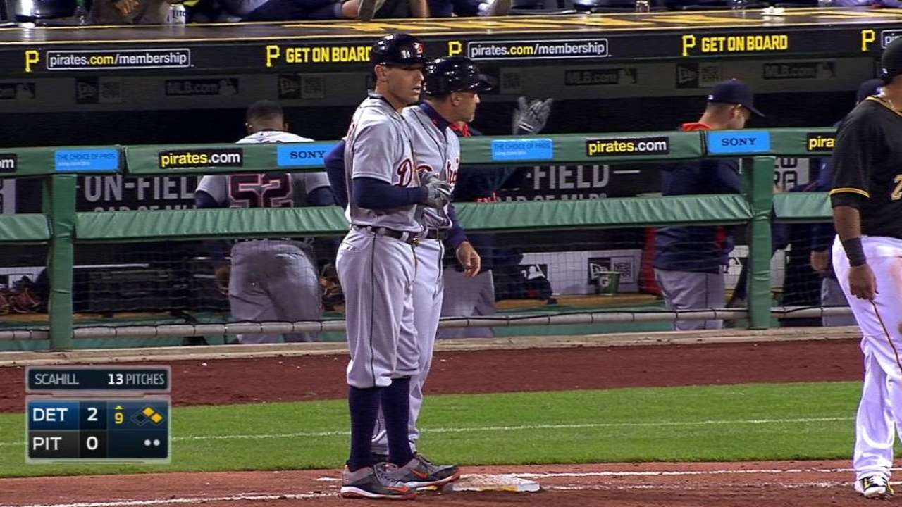 Kinsler's RBI single