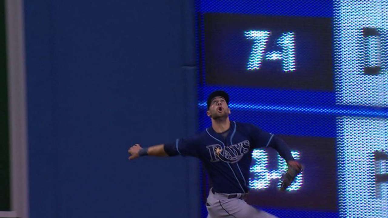 Kiermaier's leaping grab