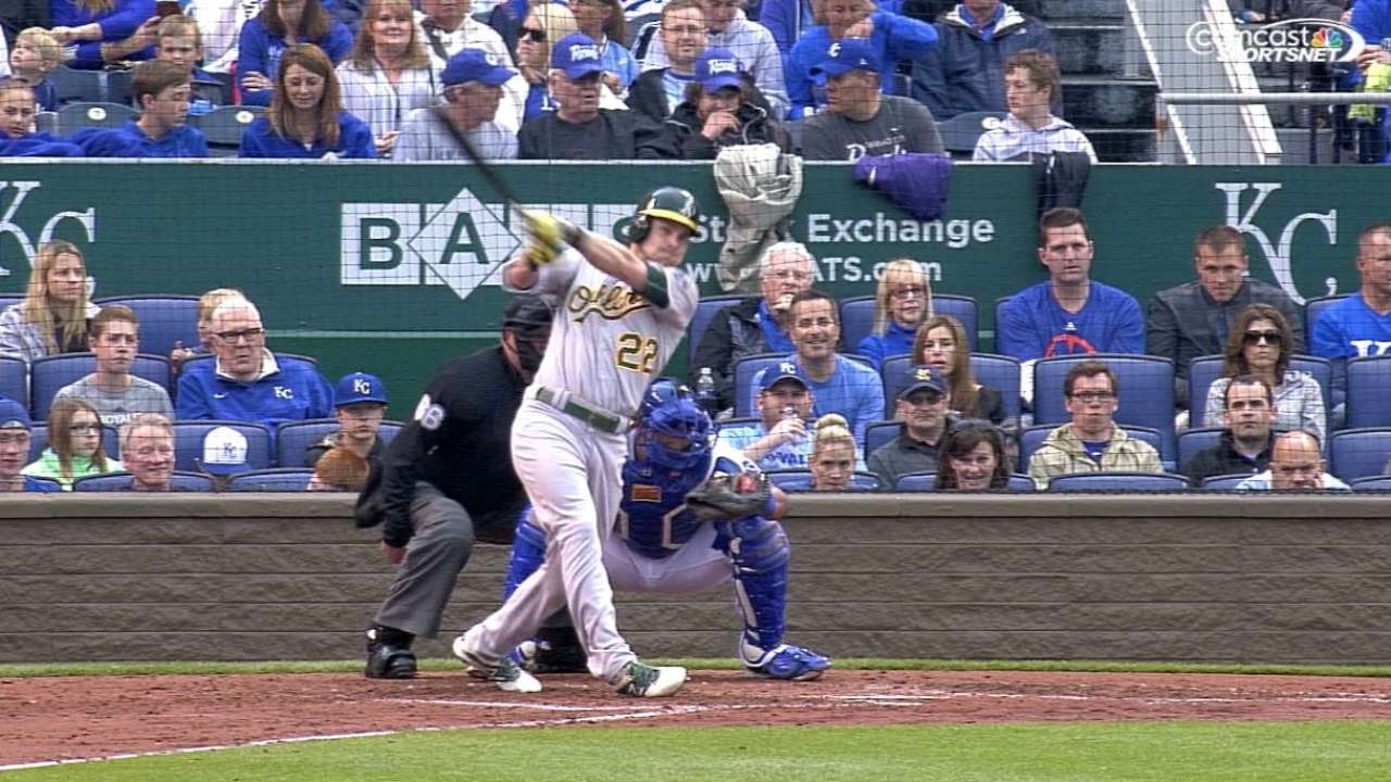 A's score five in the 4th
