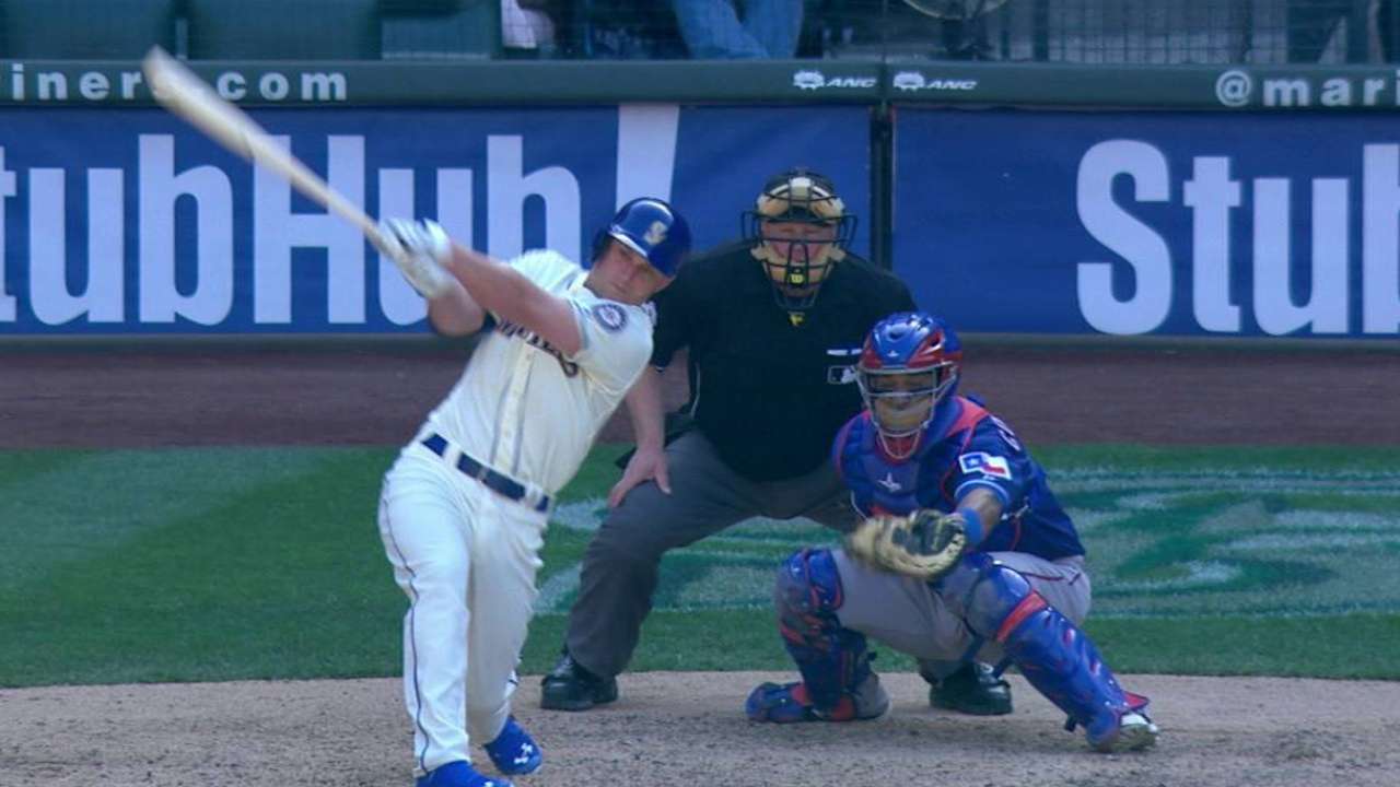 Seager's two-run single