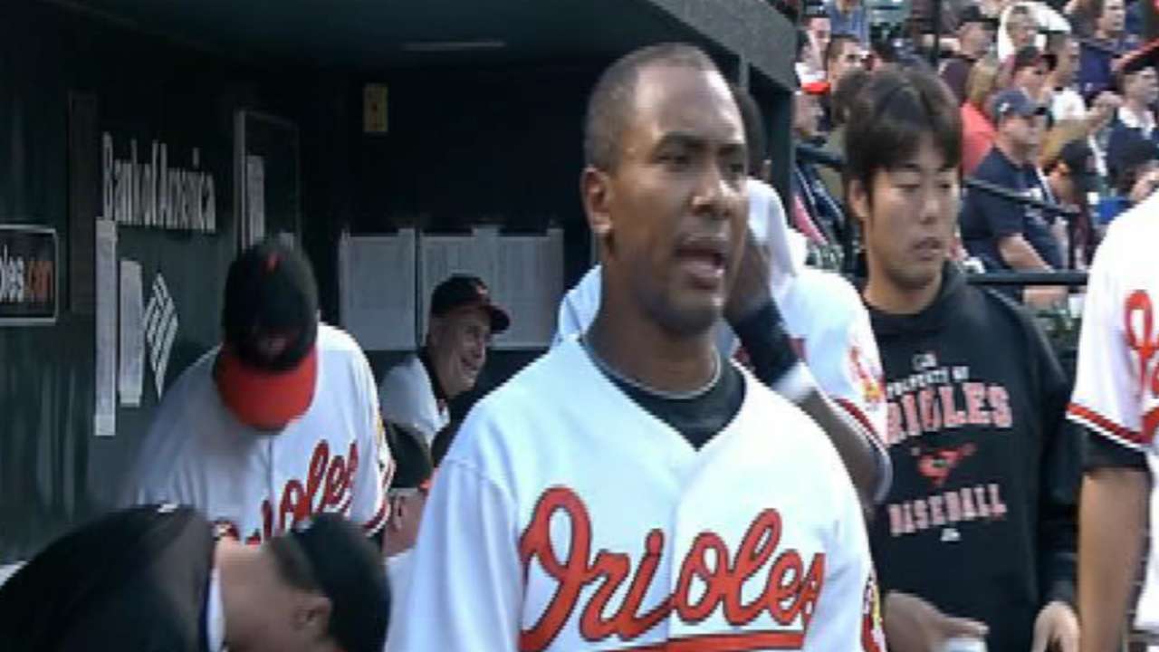 Mora among trio elected to O's Hall of Fame