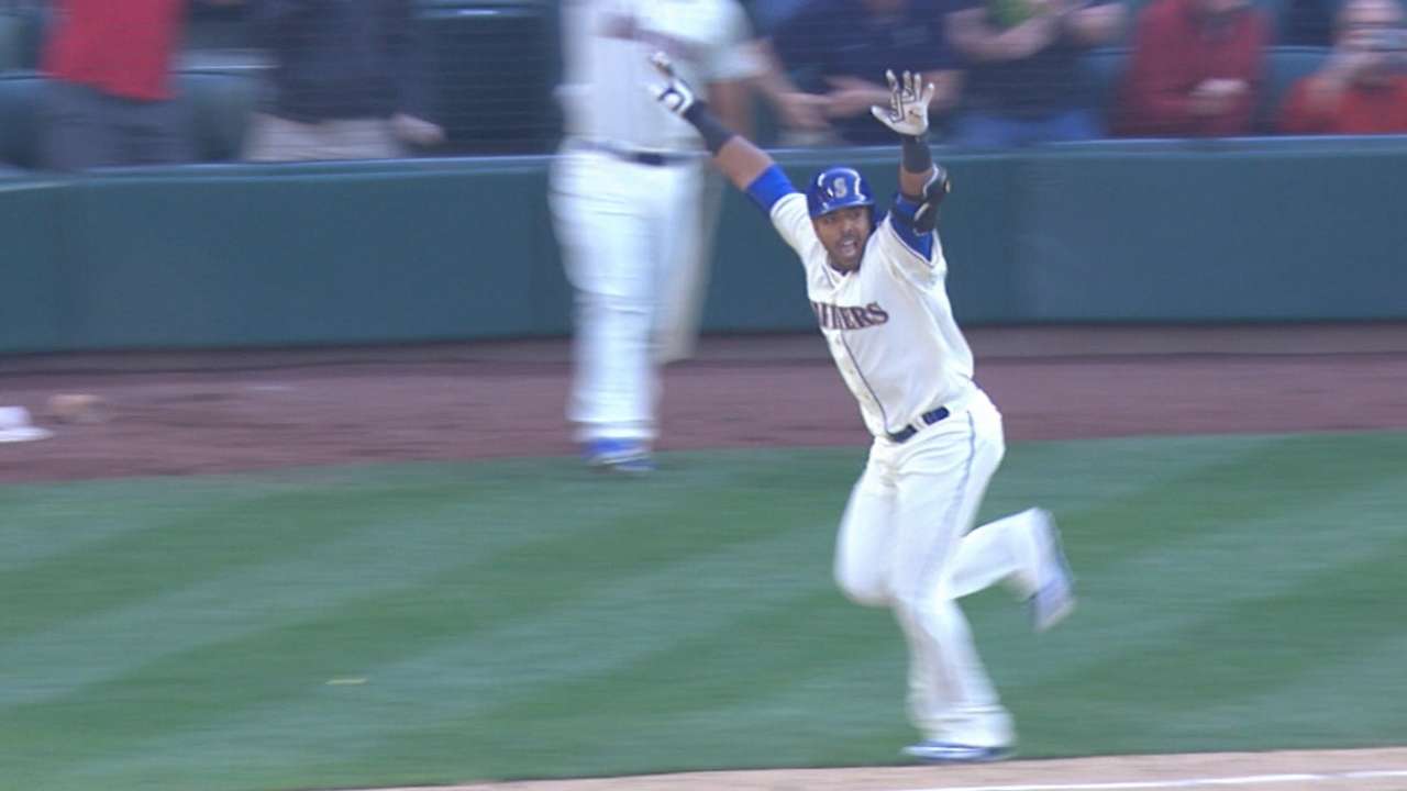 Red-hot Cruz honored with AL Player of the Week Award