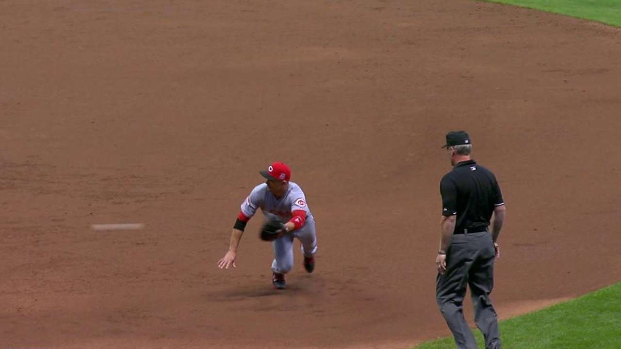 Votto's diving stop