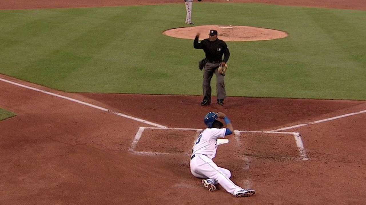 Twins' miscues costly in leading to big frames