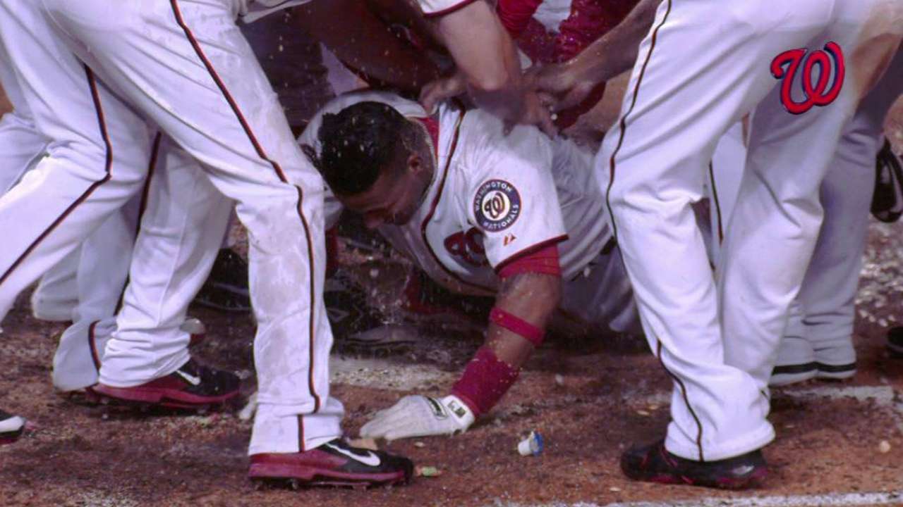 Escobar hizo ganar a Nacionales con HR en la 10ma