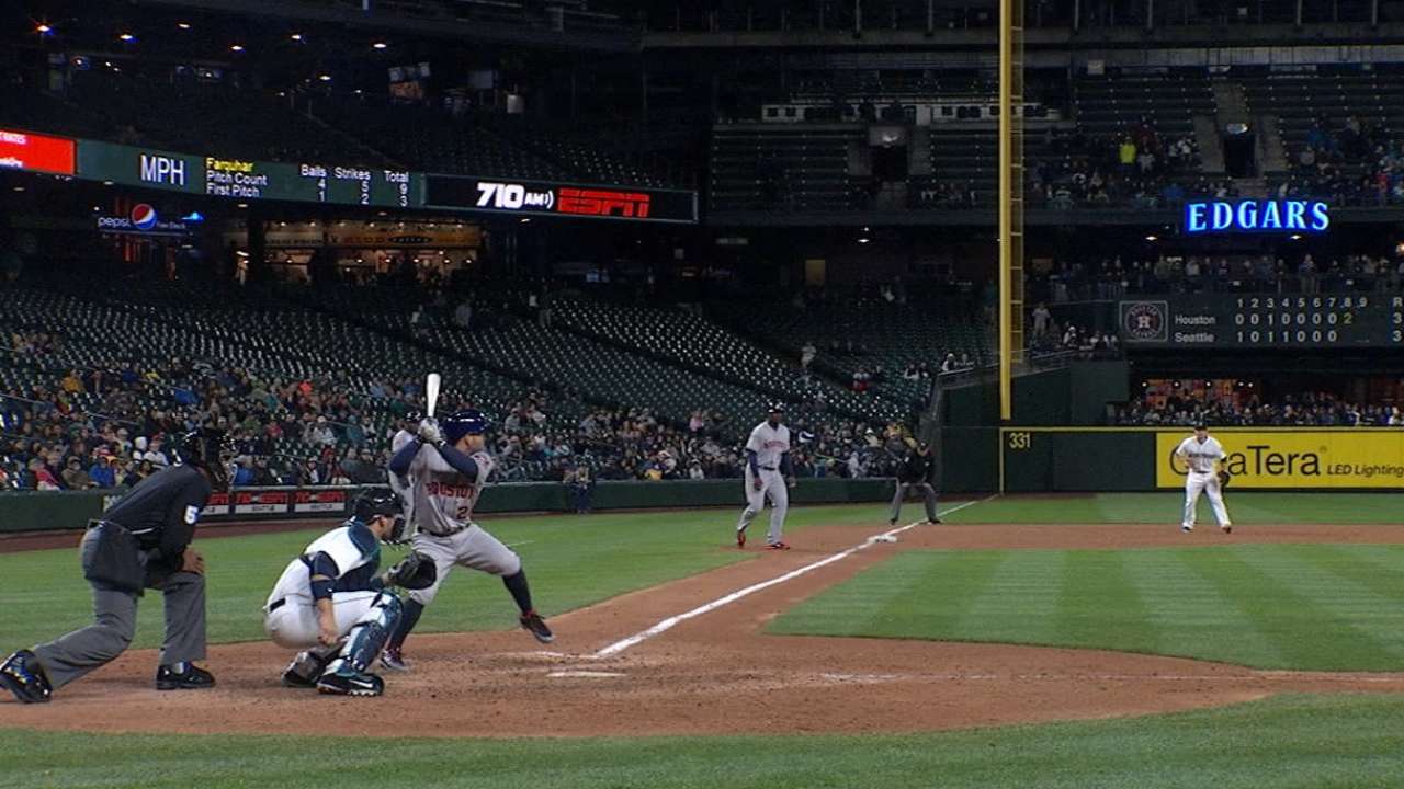 Doble de Altuve coronó ataque decisivo de Astros
