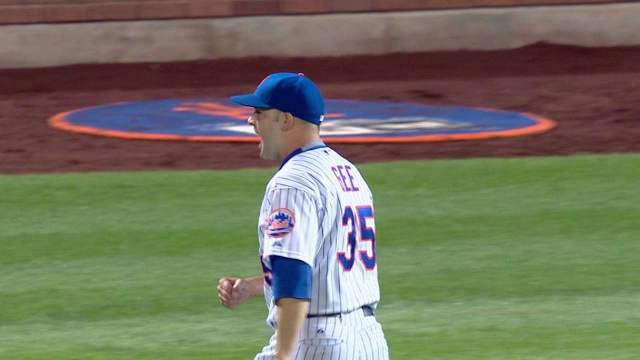 Gee starts nice double play