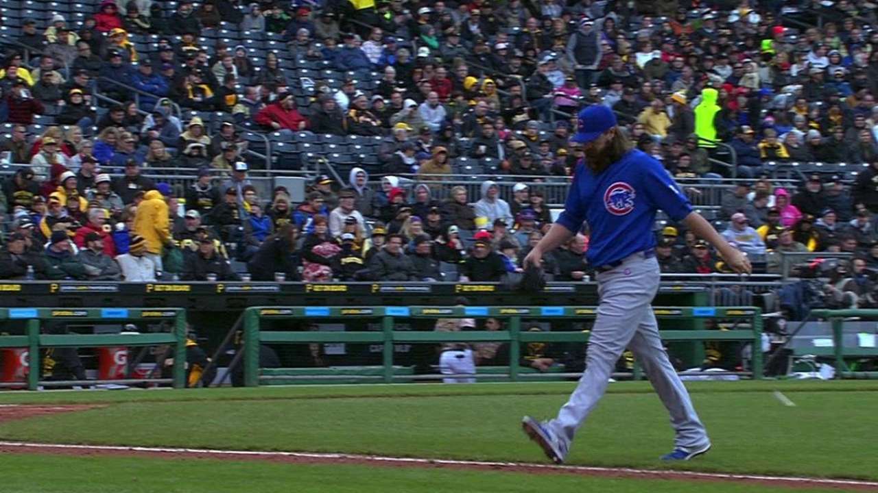 Schlitter works out of trouble