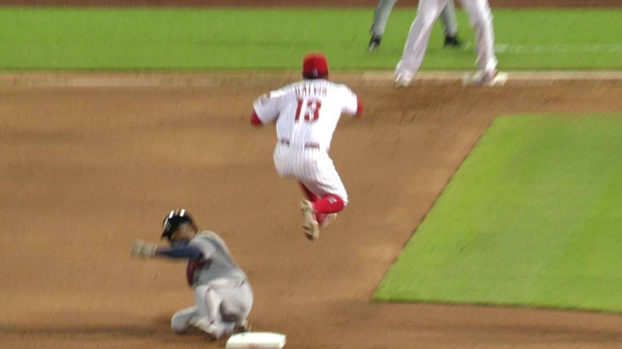 Galvis' slick double play