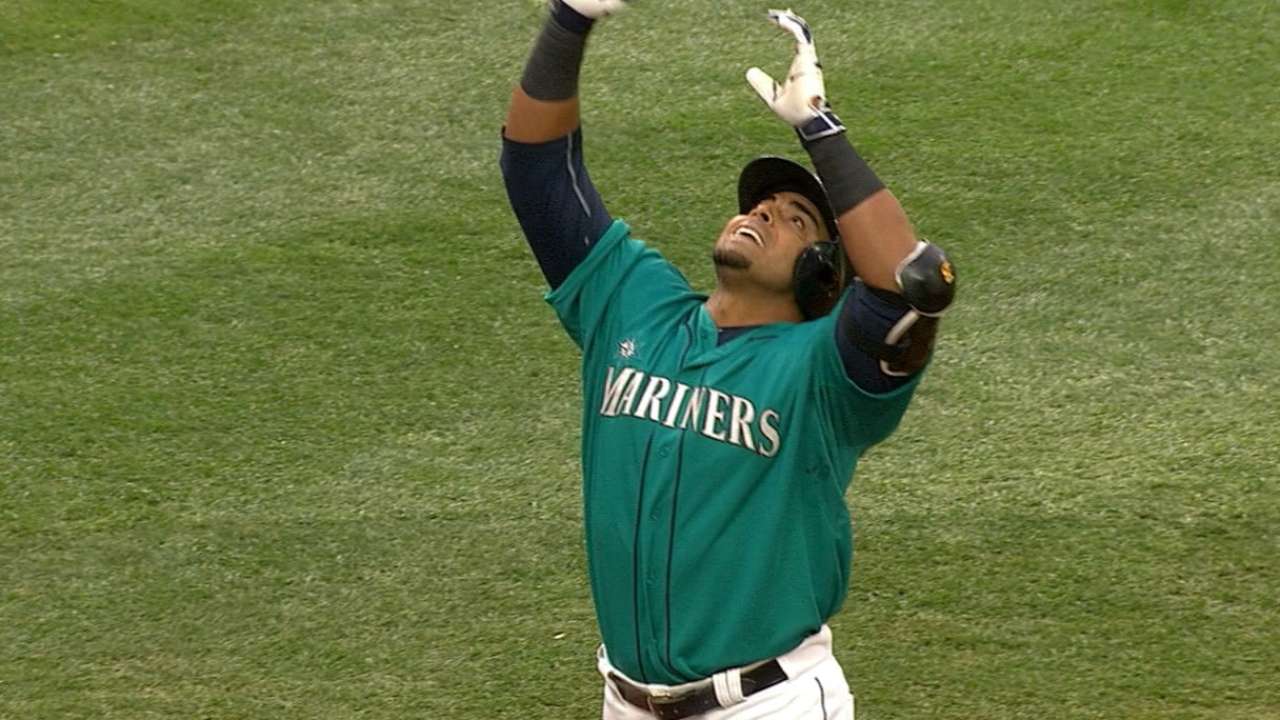 Cruz missile: Seattle slugger drives 9th homer 459 feet