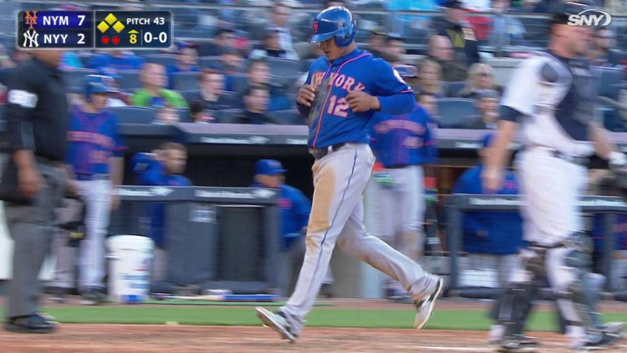 Plawecki's run-scoring single