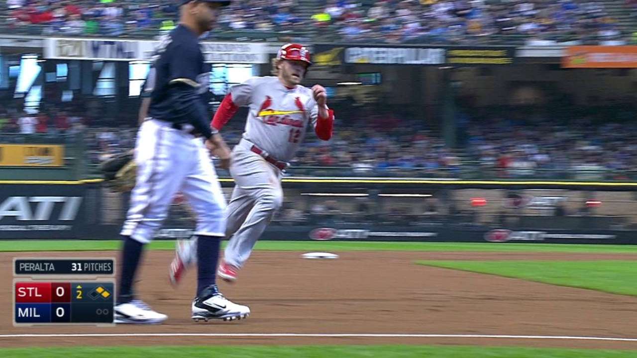 Cardinals defeat Brewers, lose Wainwright to ankle injury
