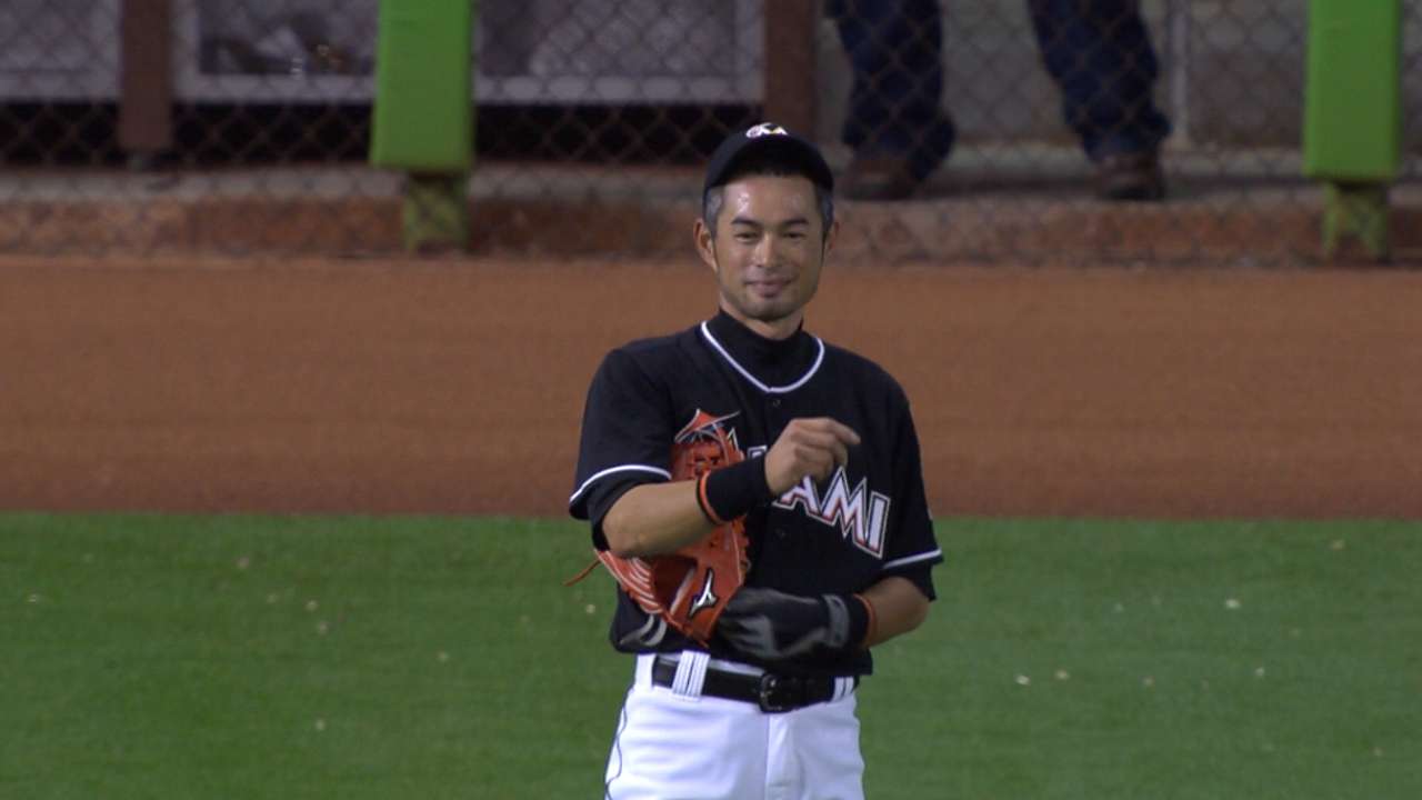 Ichiro passes Oh in runs scored