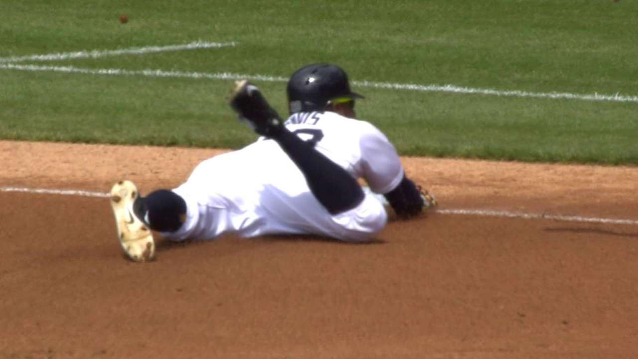 Davis hustles for leadoff triple