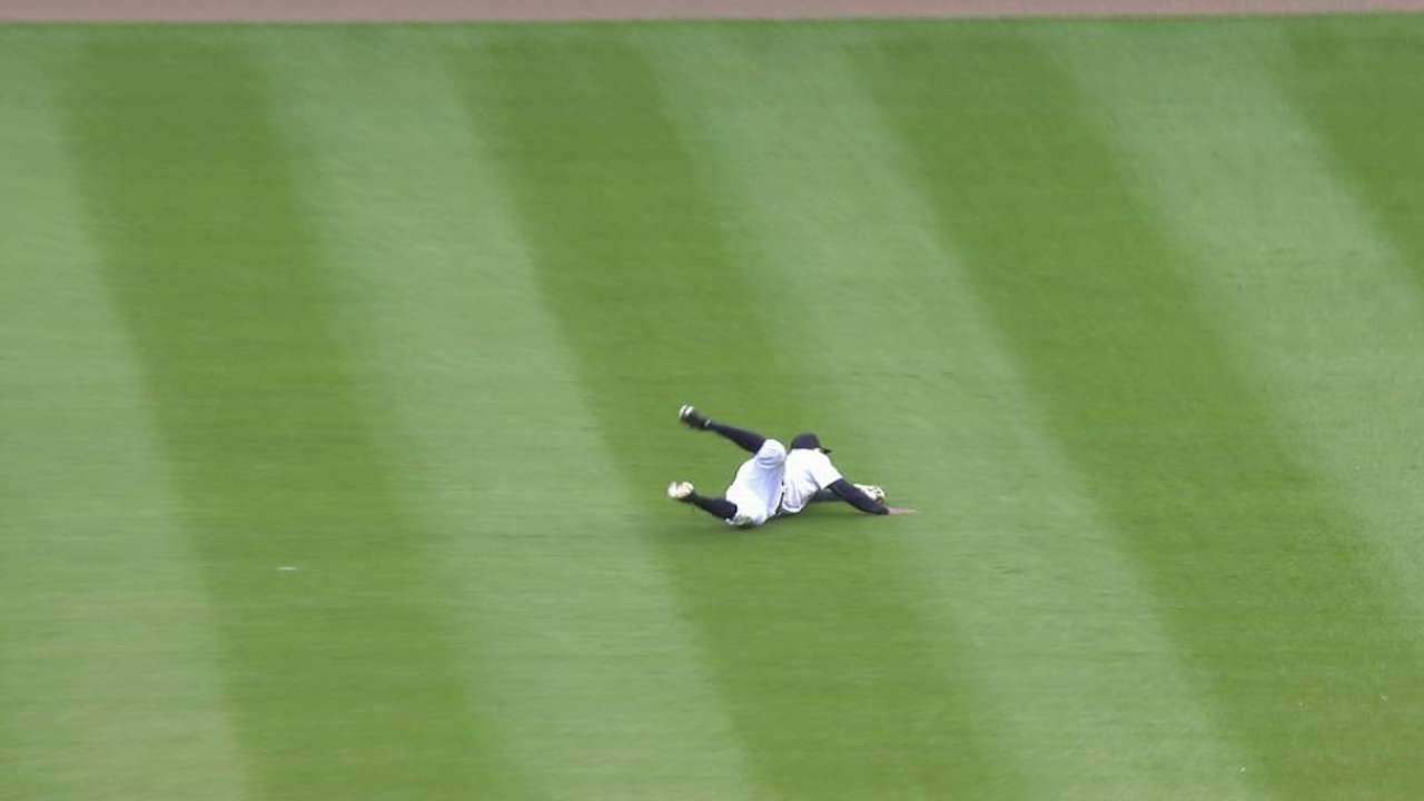 Davis steals extra-base hit