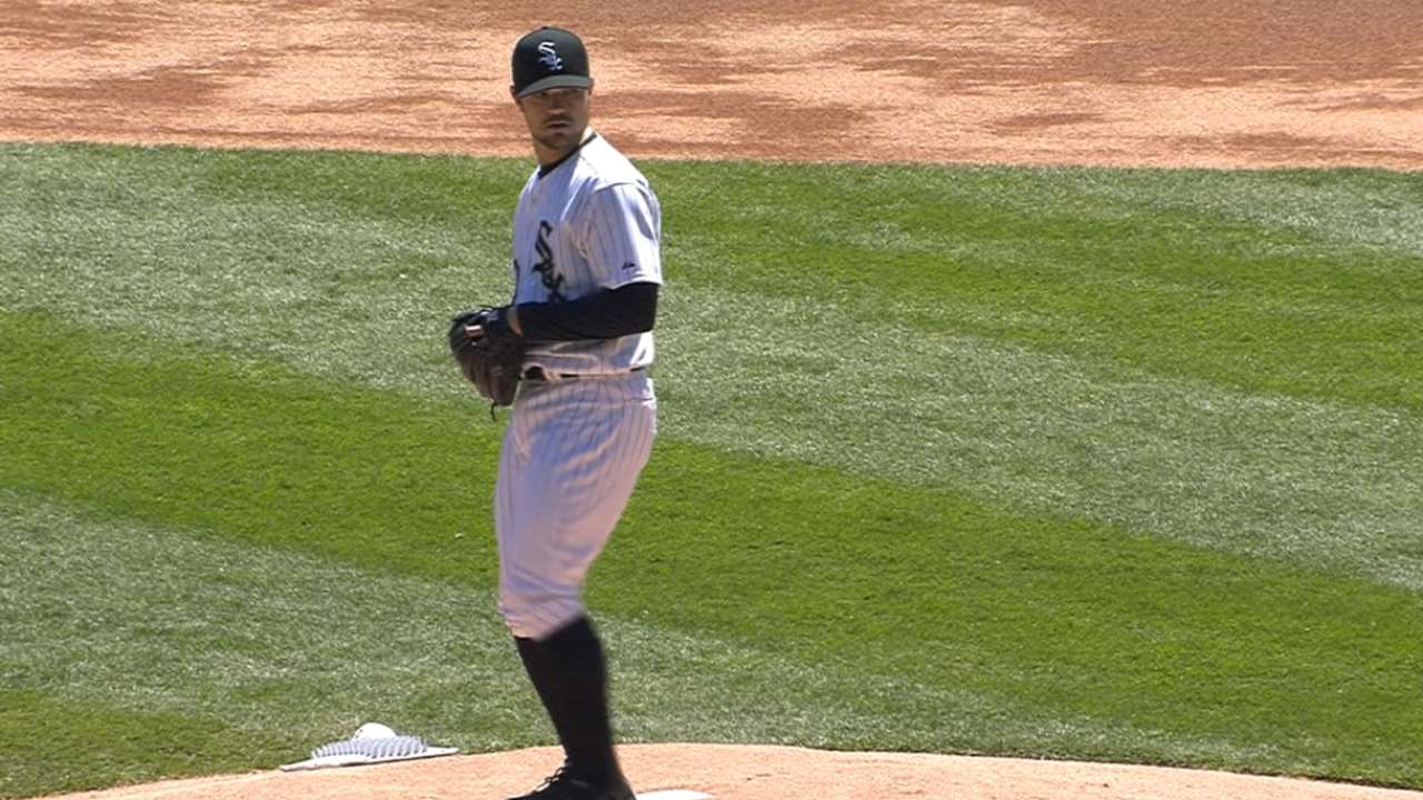 Robertson earns win, save in odd day for reliever