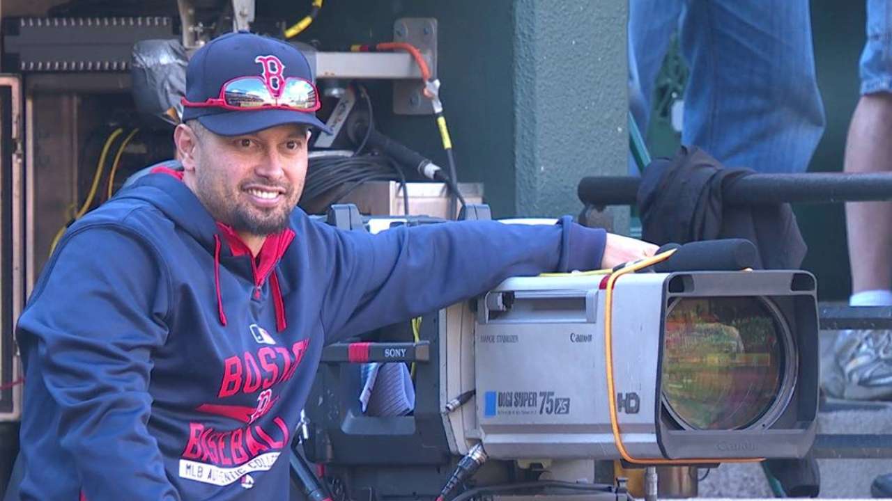 Victorino returns from disabled list
