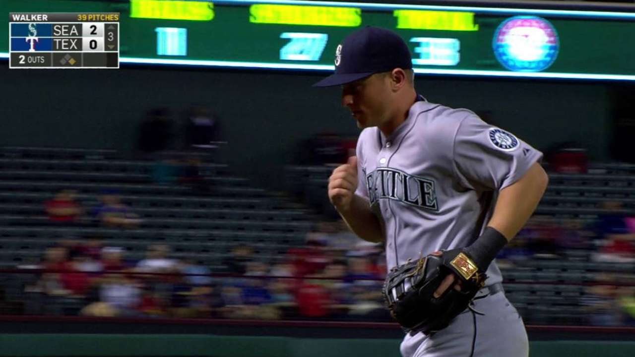 Sore thumb snaps Seager's 146-start streak